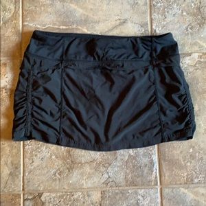 Lululemon Black Running Skirt Size 6 EUC